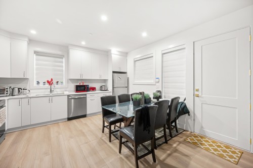 1113 Dolphin Street, White Rock, BC 