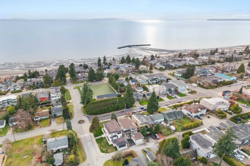 1113 Dolphin Street, White Rock, BC 