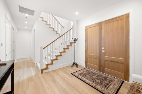 1113 Dolphin Street, White Rock, BC 