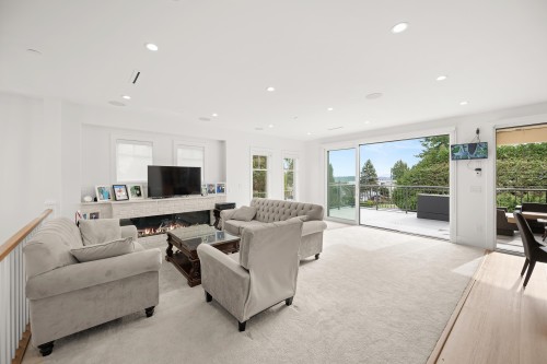 1113 Dolphin Street, White Rock, BC 