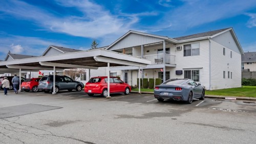 98-32691 Garibaldi Drive  Abbotsford, BC V2T 5T7