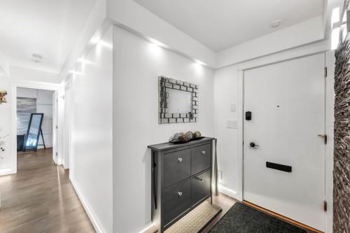 325-17707 57A Avenue, Surrey, BC 