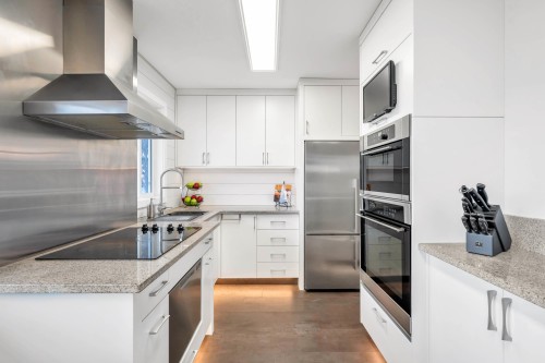 325-17707 57A Avenue, Surrey, BC 