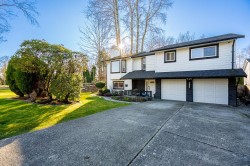 6489 108a Street  Delta, BC V4E 1H1