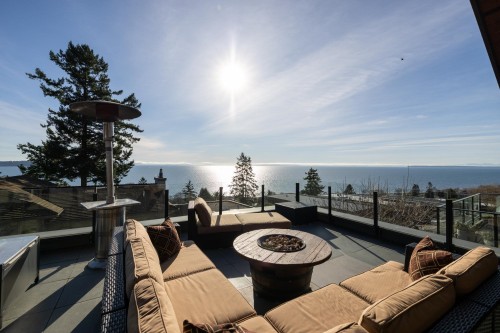 1279 Everall Street  White Rock, BC V4B 3S4