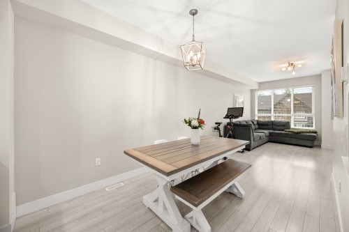 21-8570 204 Street, Langley, BC 