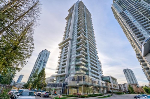 3805-13350 Central Avenue  Surrey, BC V3T 0S1