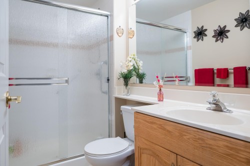 102-3170 Gladwin Road, Langley, BC 