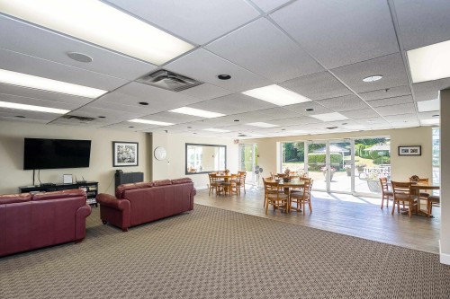 102-3170 Gladwin Road, Langley, BC 