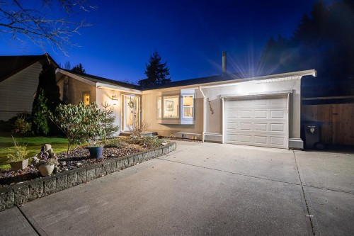 27153 27b Avenue  Langley, BC V4W 3C2