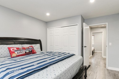 6068 Brooks Crescent, Surrey, BC 