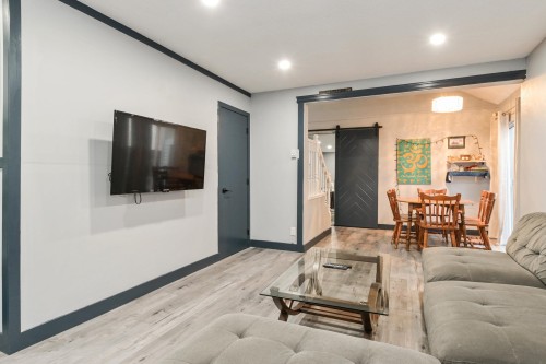 6068 Brooks Crescent, Surrey, BC 