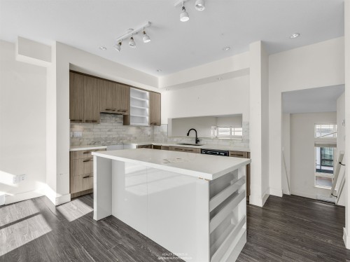 13-14057 60A Avenue, Surrey, BC 