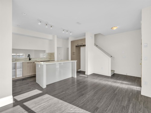 13-14057 60A Avenue, Surrey, BC 