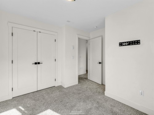 13-14057 60A Avenue, Surrey, BC 