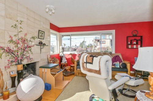 15761 Cliff Avenue, White Rock, BC 