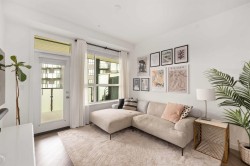 324-15738 85 Avenue  Surrey, BC V4N 6Y1