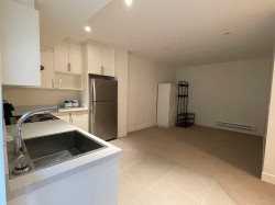 16500 21a Avenue  Surrey, BC V3Z 0V7