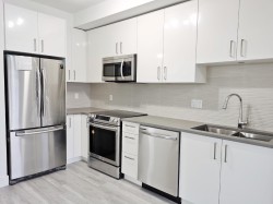 13978 Fraser Hwy  Surrey, BC V3T 0R2