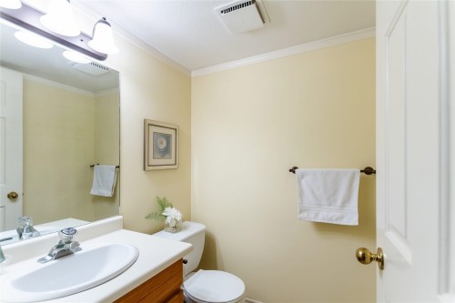 1-15140 20 Avenue, Surrey, BC 