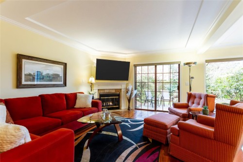 1-15140 20 Avenue, Surrey, BC 