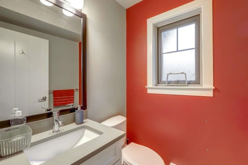 115-13368 72 Avenue, Surrey, BC 