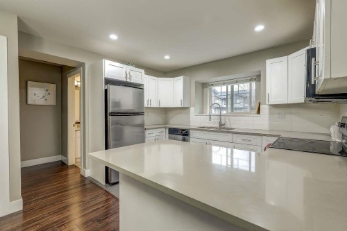 115-13368 72 Avenue, Surrey, BC 