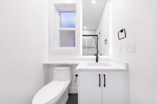 14779 68A Avenue, Surrey, BC 