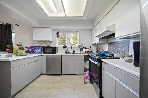 34949 Everett Drive, Abbotsford, BC 