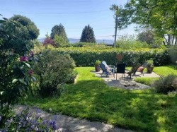 14878 Buena Vista Avenue  White Rock, BC V4B 1X4