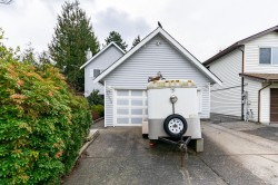 15098 98a Avenue  Surrey, BC V3R 8H3