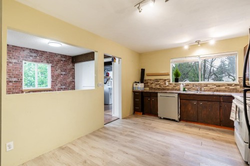 15058 Robin Crescent, Surrey, BC 
