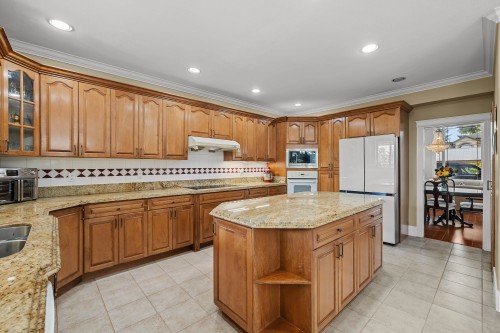 15350 82 Avenue, Surrey, BC 