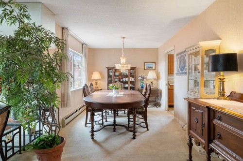 111-1442 Foster Street, White Rock, BC 