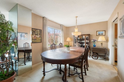 111-1442 Foster Street, White Rock, BC 