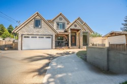 9944 128 Street  Surrey, BC V3T 2Y8