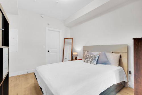 320-7506 199A Street, Langley, BC 