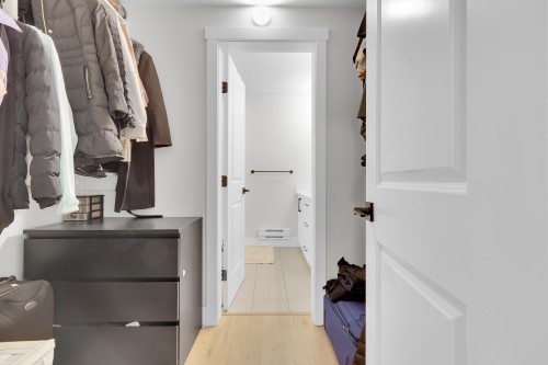 320-7506 199A Street, Langley, BC 