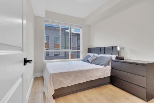 320-7506 199A Street, Langley, BC 