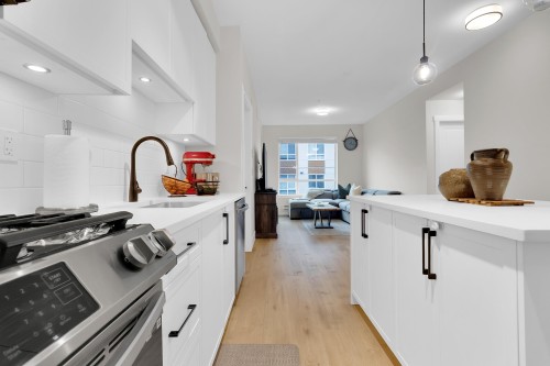 320-7506 199A Street, Langley, BC 