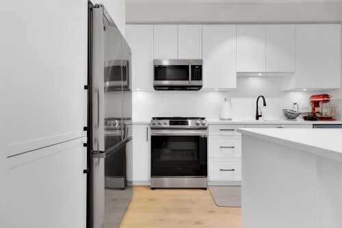 320-7506 199A Street, Langley, BC 