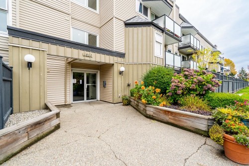 8-1850 E Southmere Crescent, Surrey, BC 