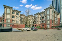 405-10499 University Drive  Surrey, BC V3T 0A4