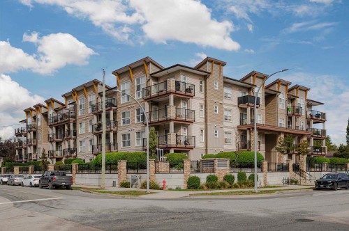 111-20175 53 Avenue, Langley, BC 