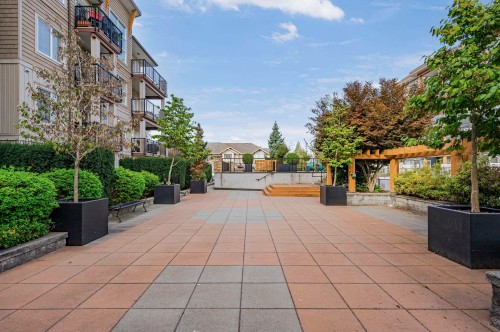 111-20175 53 Avenue, Langley, BC 
