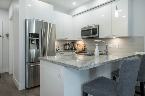 111-20175 53 Avenue, Langley, BC 