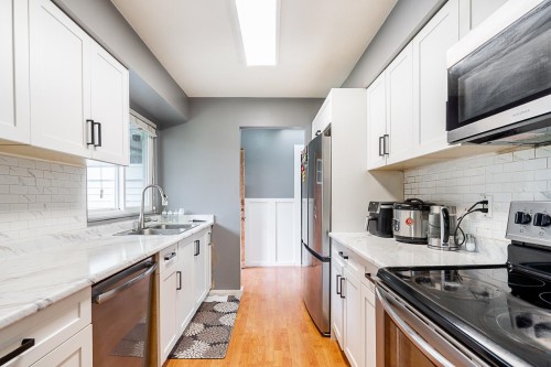 8403 Arbour Place, Surrey, BC 