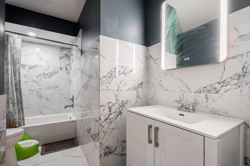 8403 Arbour Place, Surrey, BC 