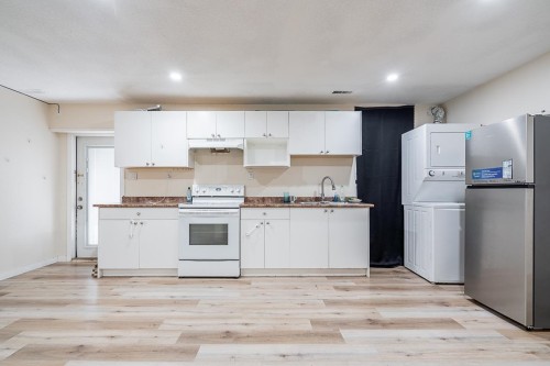 8403 Arbour Place, Surrey, BC 