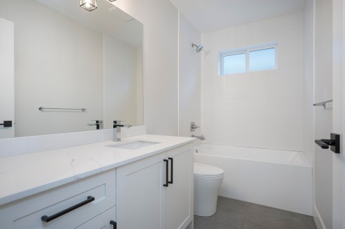 20516 76A Avenue, Langley, BC 